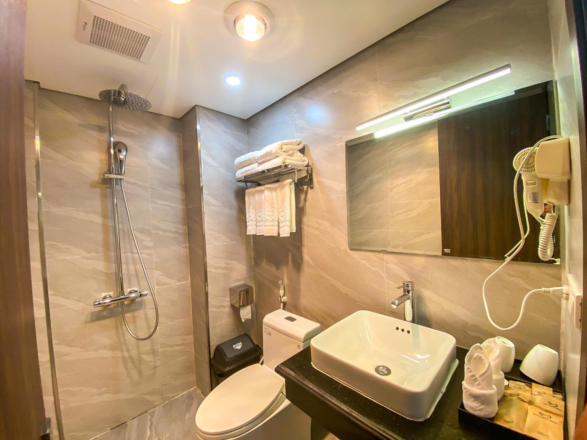 H&T Luxury Hotel Sa Pa Exterior photo